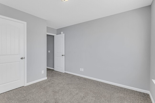 Building Photo - 50 Dove Run Dr