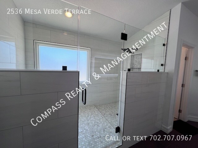 Building Photo - 2536 Mesa Verde Terrace