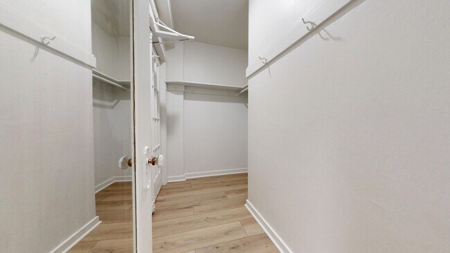 Building Photo - 507 Taylor St