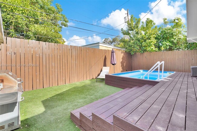 Building Photo - 37 NW 47th St