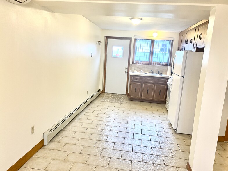 Building Photo - 43 Bryant St