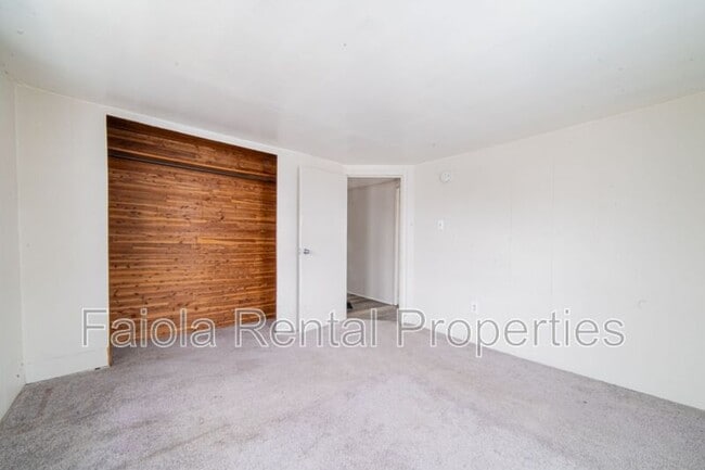 Building Photo - 201 F St