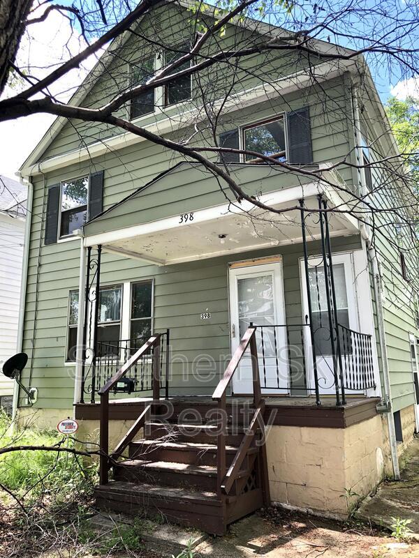 Primary Photo - 398 Margaret St