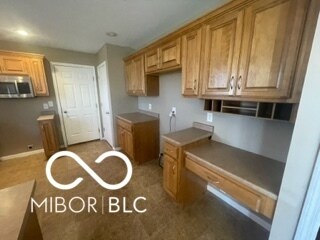 Building Photo - 403 E Washington St