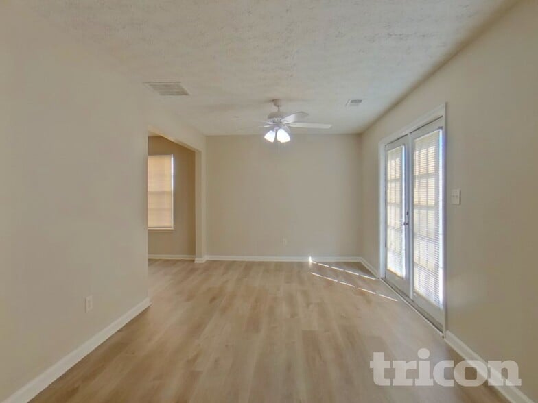 Building Photo - 1028 Winding Down Way