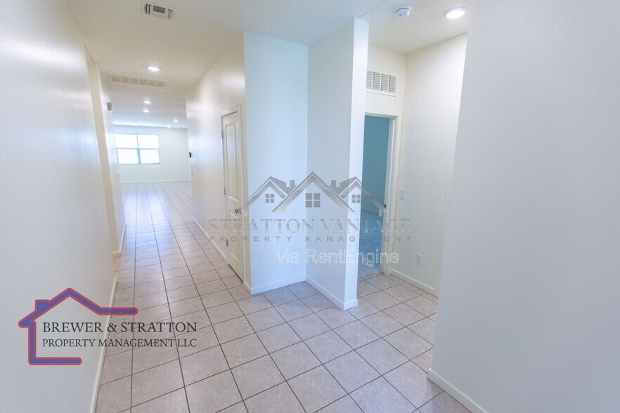 Building Photo - 12660 W State Ct