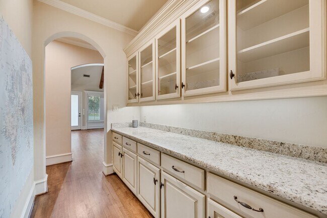 Building Photo - Exquisite 1.3-Acre French-Style Estate by Alford Custom Homes – Available for Lease!