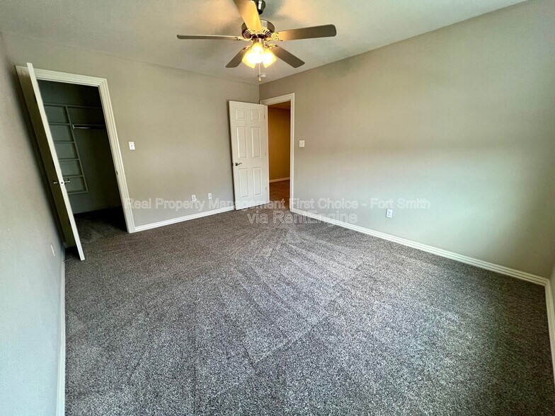 Building Photo - 6623 Leightyn Ln