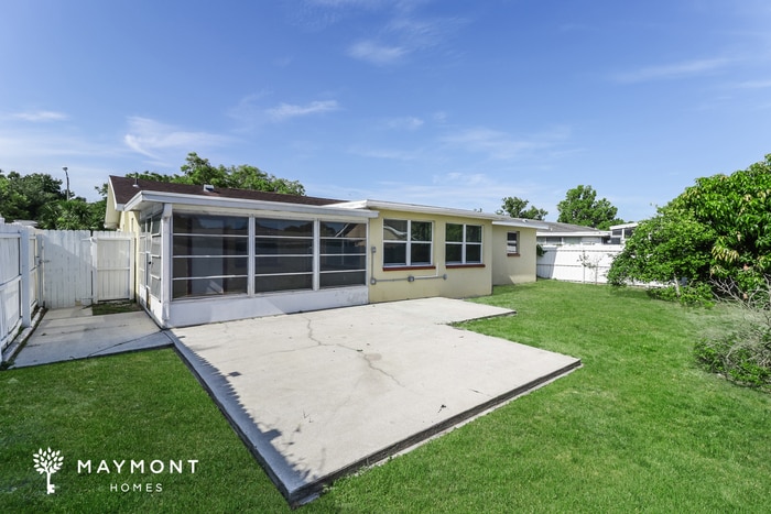 Building Photo - 7125 Sandalwood Dr