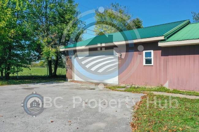 Building Photo - 118 Carter Ln