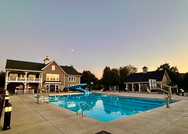 Building Photo - 367 Chesapeake Ln