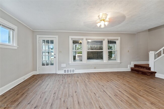 Building Photo - 4367 E 139th St