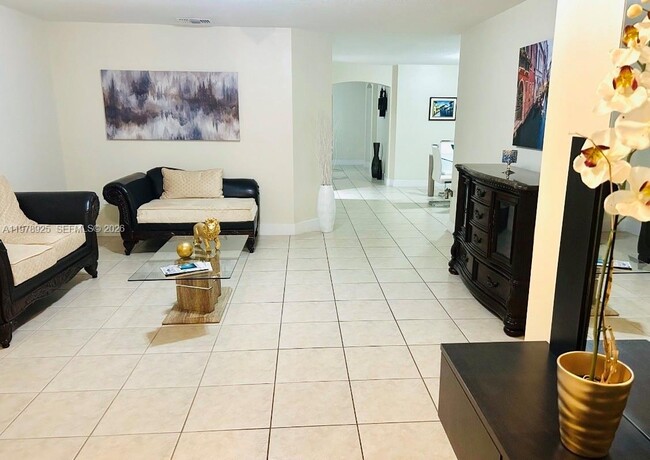 Building Photo - 16390 SW 46th Terrace