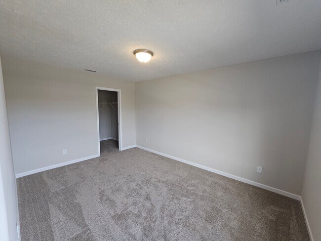 Building Photo - Beautiful Home in Newer Manchester Neighborhood