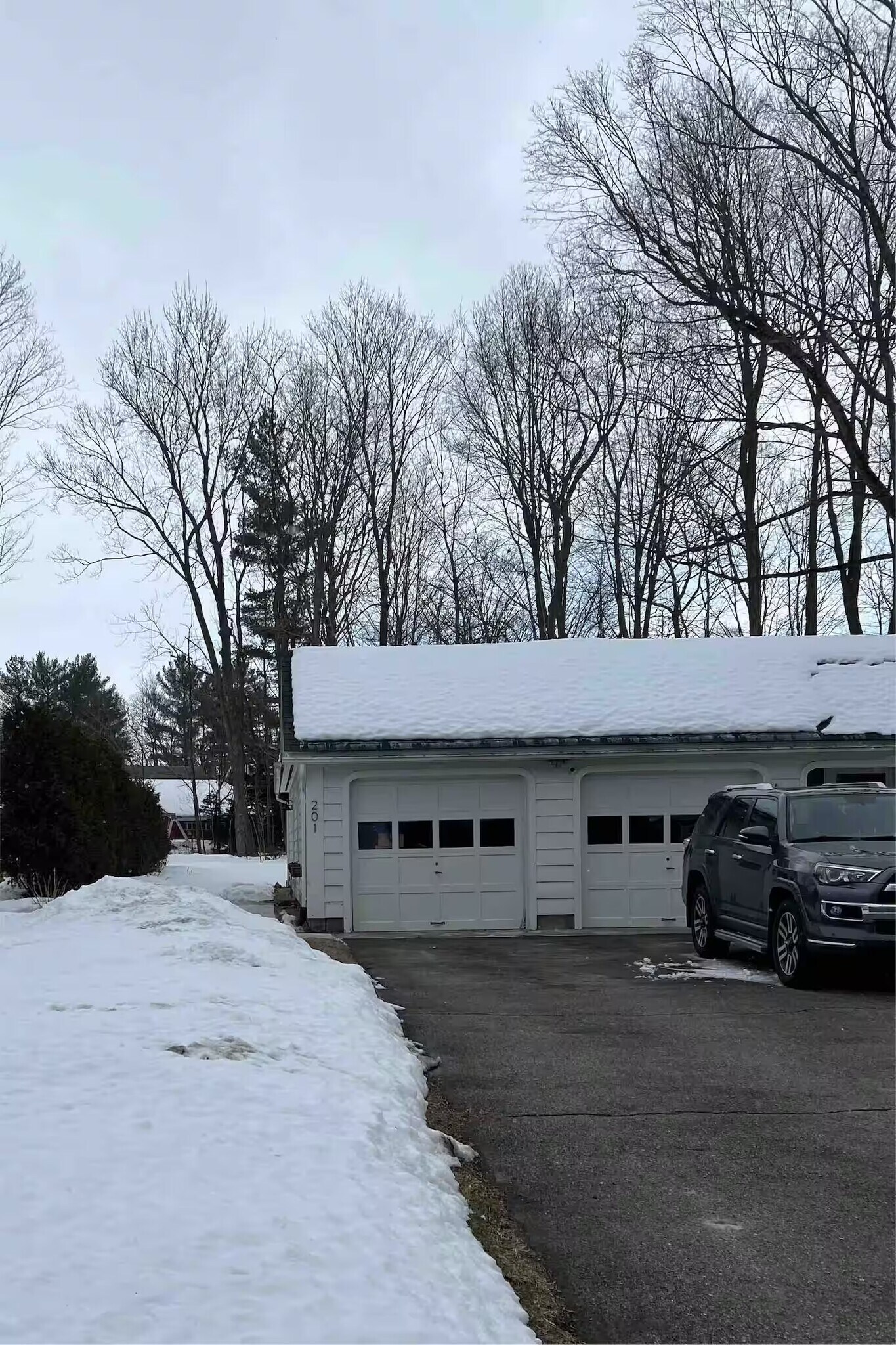 Building Photo - 201 Prospect Pky