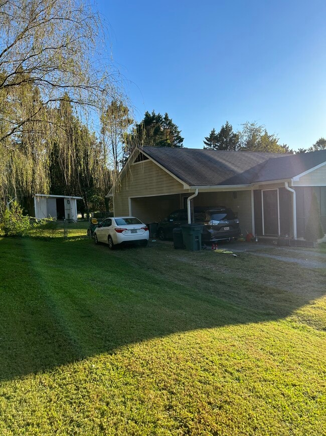 Building Photo - 5109 Kelly Dr