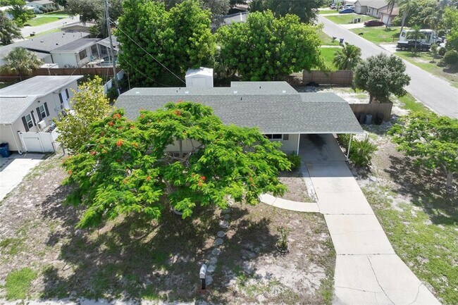 Building Photo - 6515 3rd St Ct W