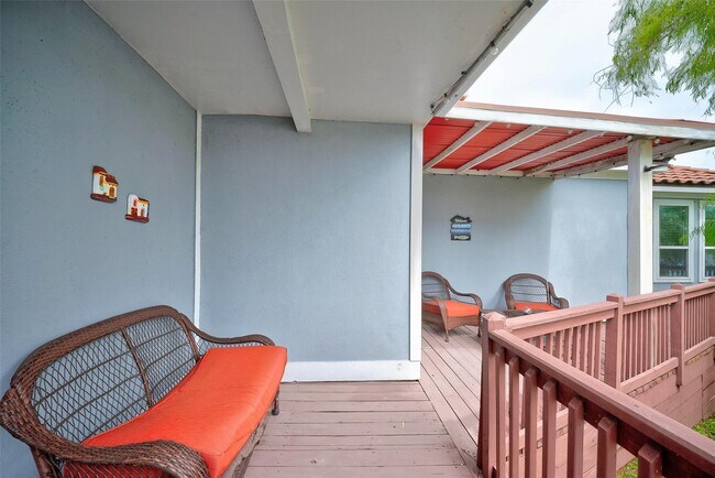 Building Photo - 2734 Avenue D