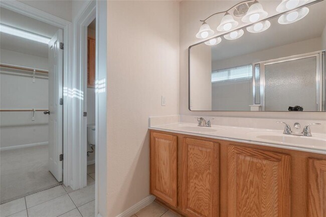 Building Photo - 9516 Castle Pines Dr