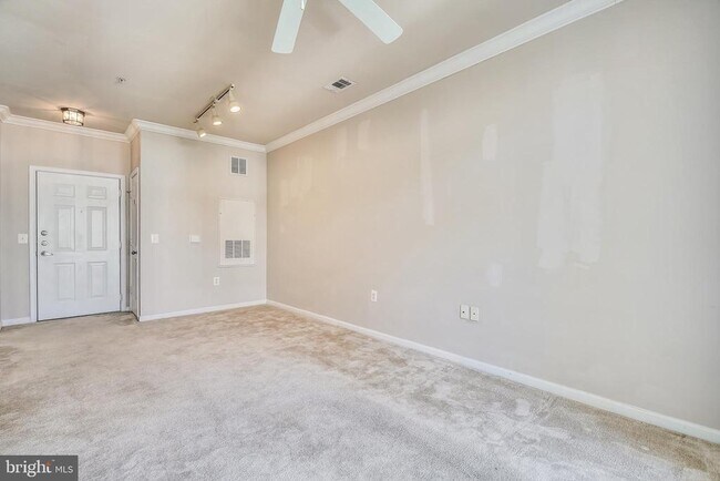 Building Photo - 2765 Centerboro Dr