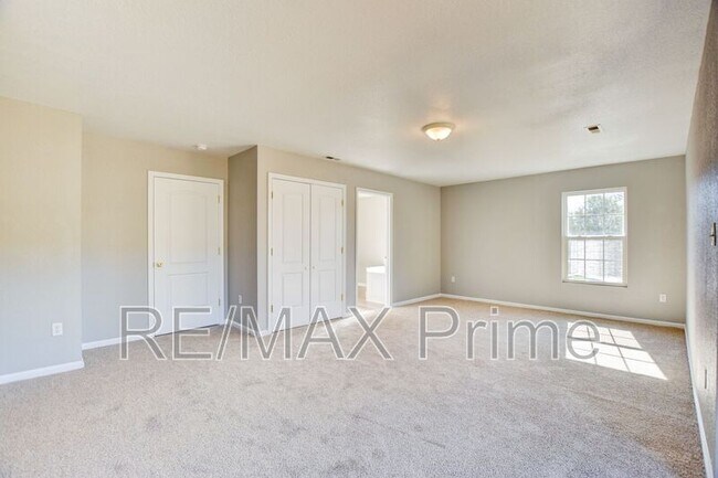 Building Photo - 2513 Masi St