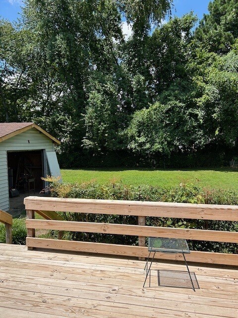 Deckview - 311 Sunny Acre Dr