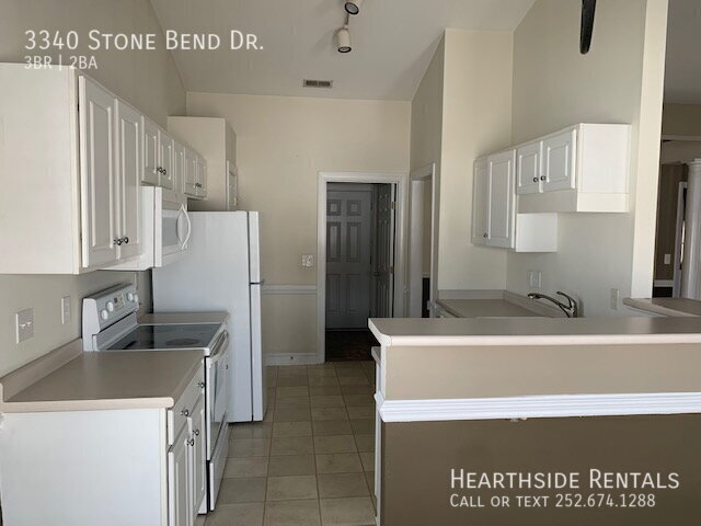 Building Photo - 3340 Stone Bend Dr