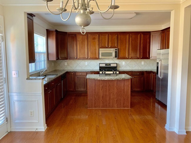 Building Photo - 1707 Wehunt Ln