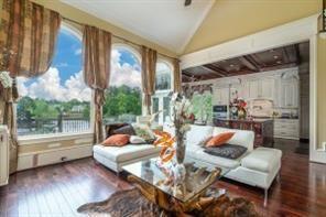 Building Photo - 675 Falls Lake Dr
