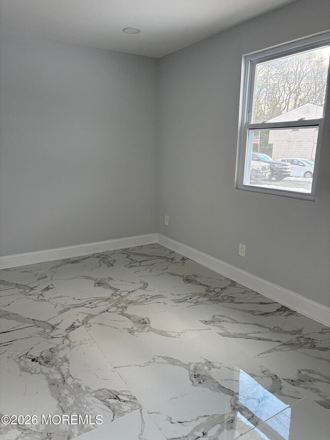 Building Photo - 105 Floyd Ln