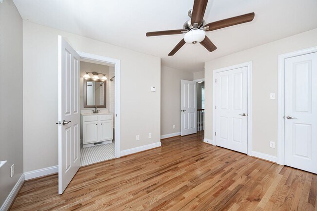 Building Photo - Spacious Home Move In Ready Downtown RVA
