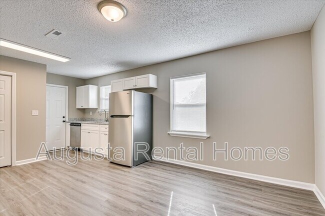 Building Photo - 3422 Chadbourne Street