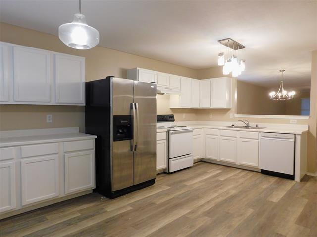 Building Photo - 8105 Winding Stream Ln