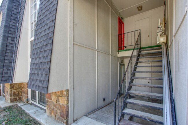 Building Photo - 4440 E 68th St