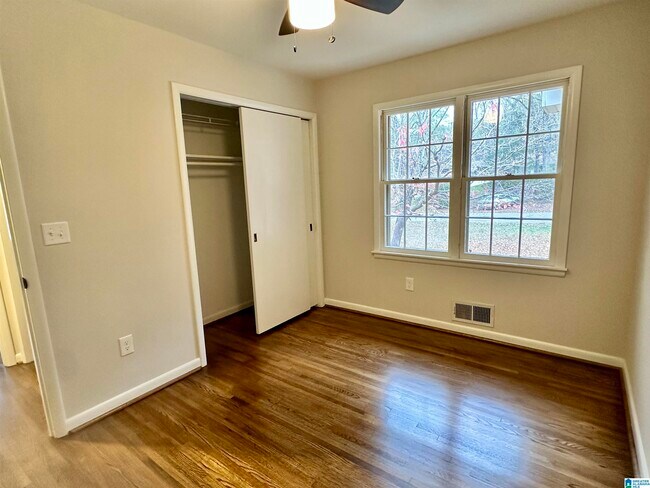 Building Photo - 231 Hillwood Ln