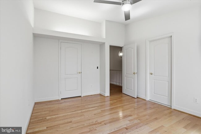 Building Photo - 3946 Valley Ridge Dr