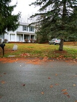 Building Photo - 114 Clarette Rd