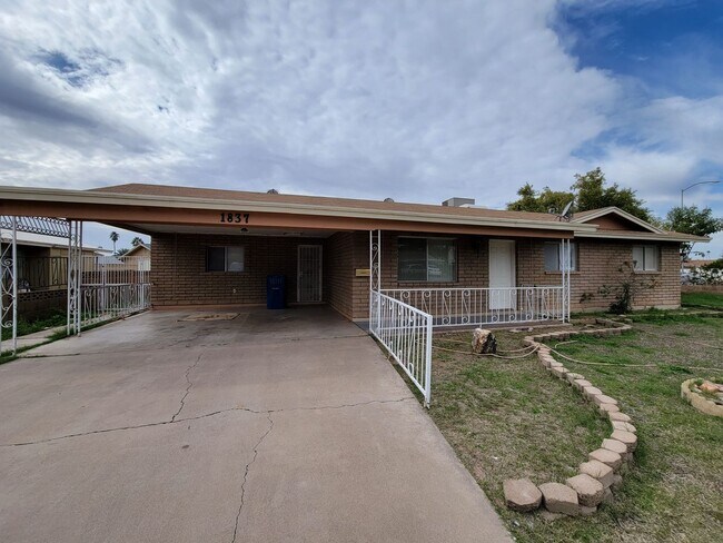 Building Photo - Beautiful 4 bed - 2 bath in Mesa!
