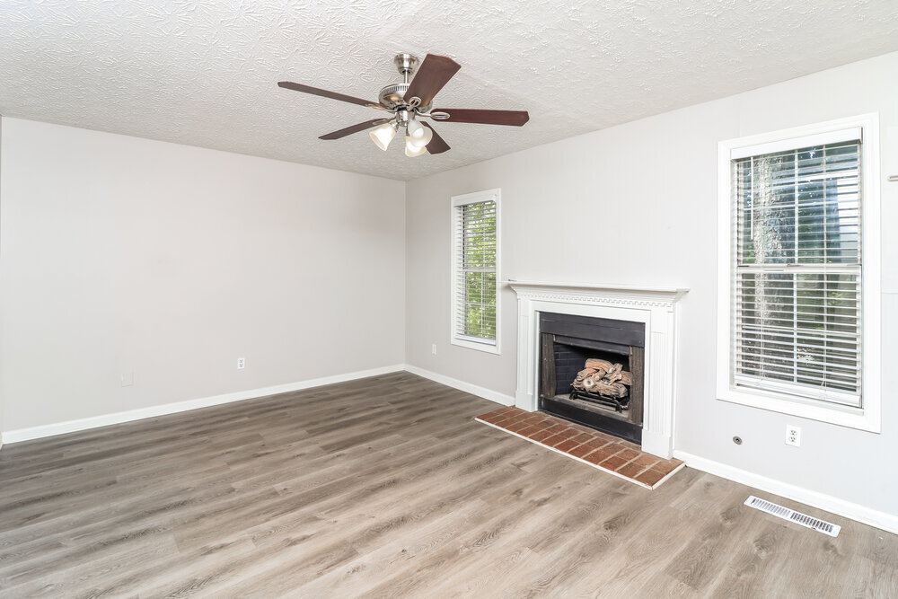 Building Photo - 4022 Paloverde Dr