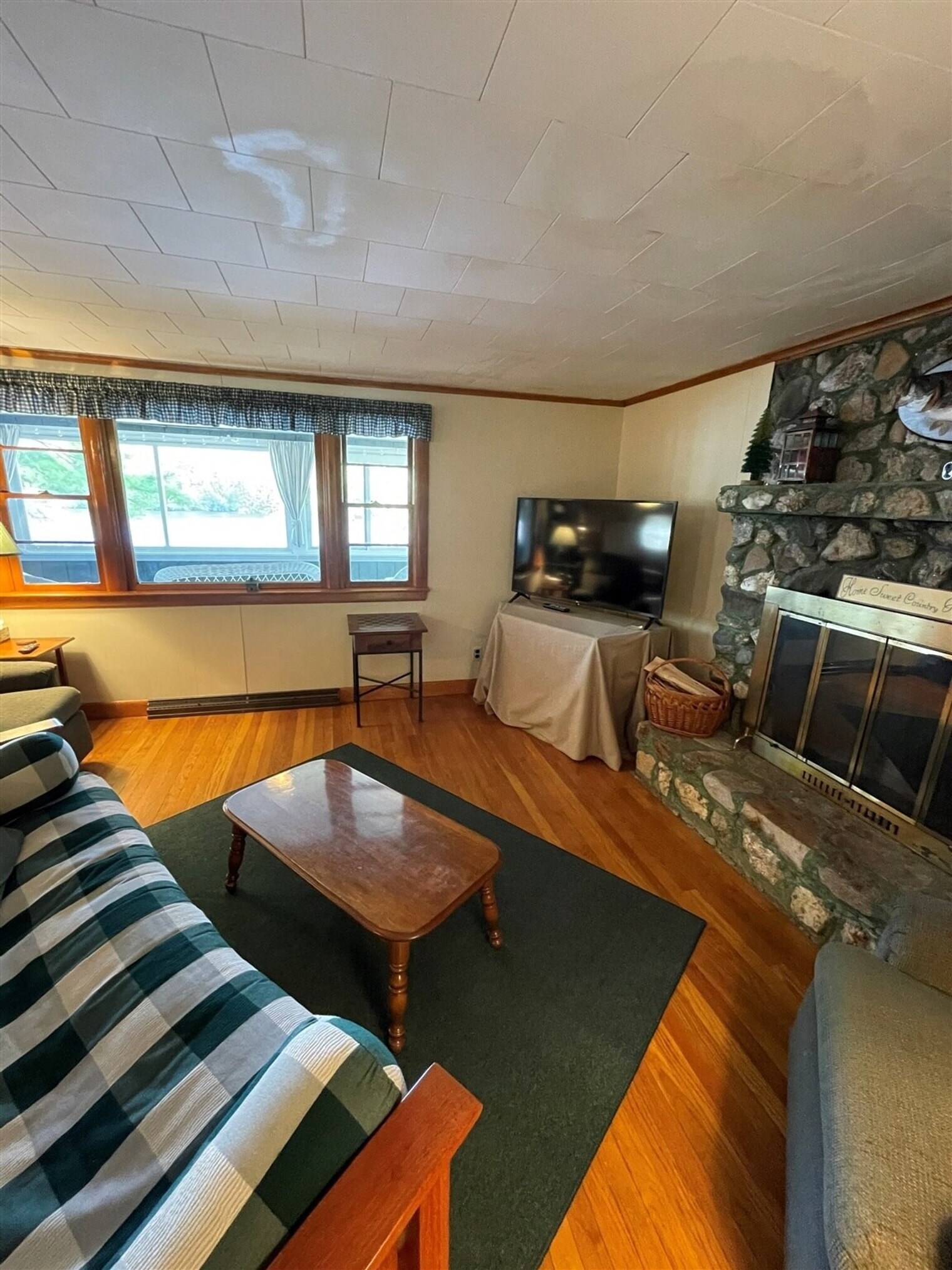 Building Photo - 94 Harbor Rd