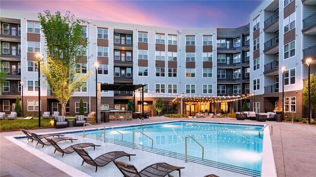 Primary Photo - 3100 Commerce Ave NW