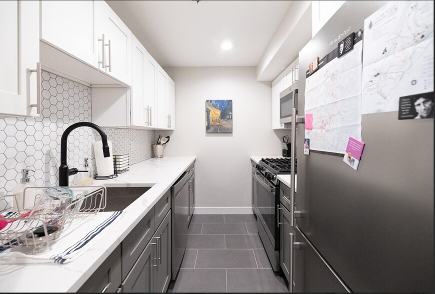 Primary Photo - 1661-1663 Washington St. Unit 102