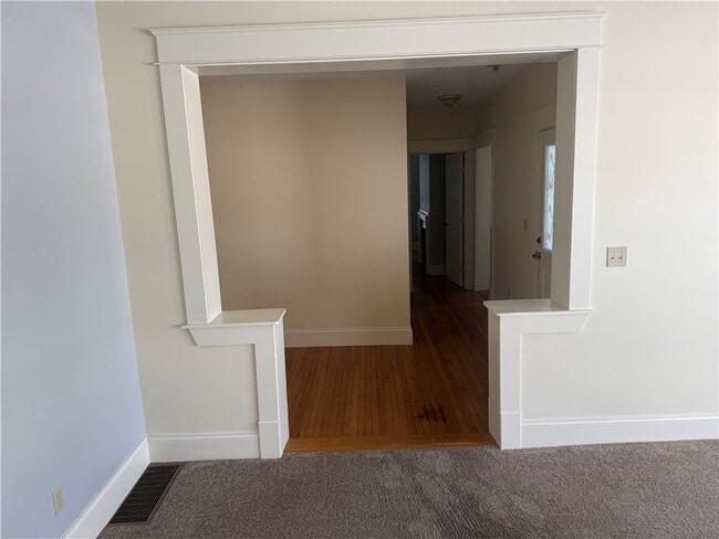 Building Photo - 507 W Water St