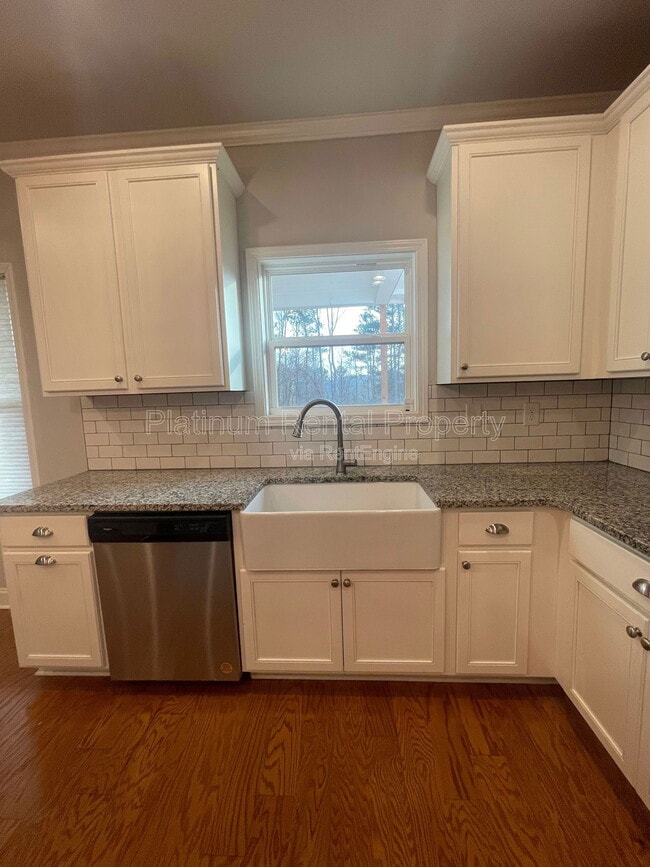 Building Photo - 8225 Crooked Crk Dr