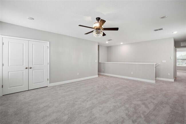 Building Photo - 2560 Warren Acrs Blvd
