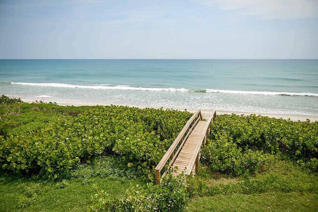 Building Photo - 3055 South Highway A1A-SI ID1074342P