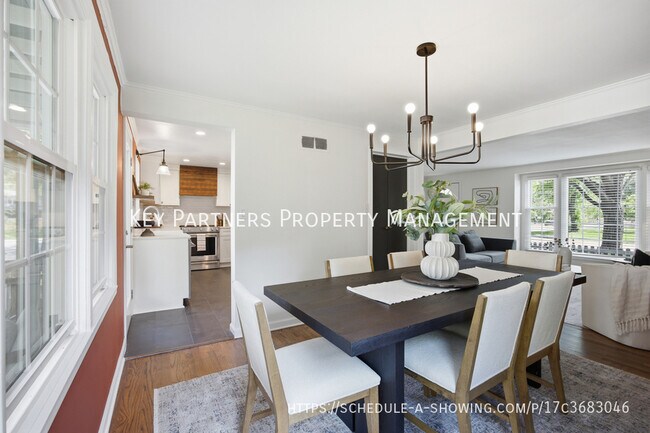 Building Photo - 4300 W 71st Terrace