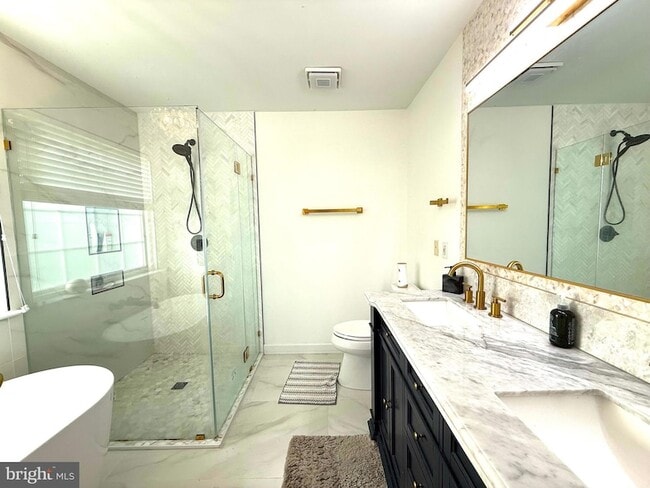 Building Photo - 21201 Sundial Ct