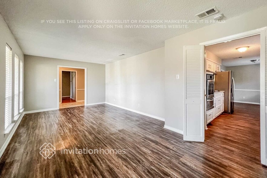 Building Photo - 1506 Mayfield Ave