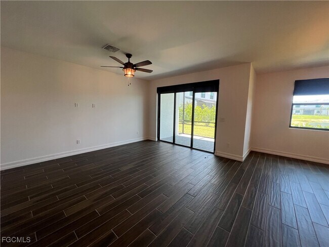 Building Photo - 7584 Carnegie Way